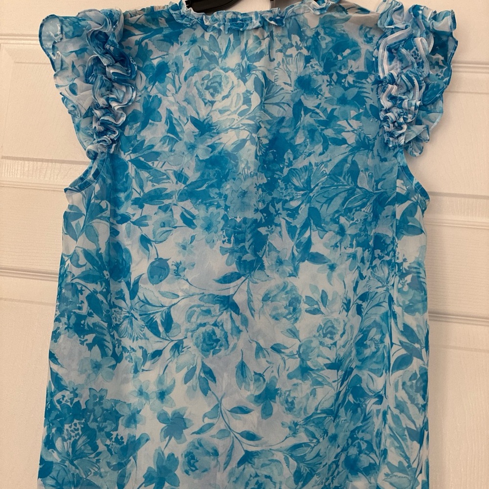 Generation Live Blue Floral Ruffle Sleeve Top